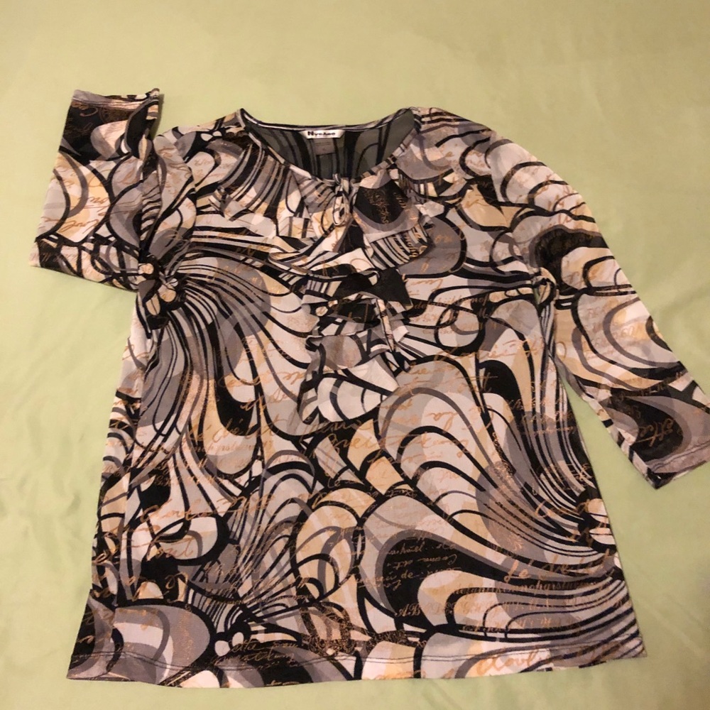3/4 sleeve ruffle front blouse